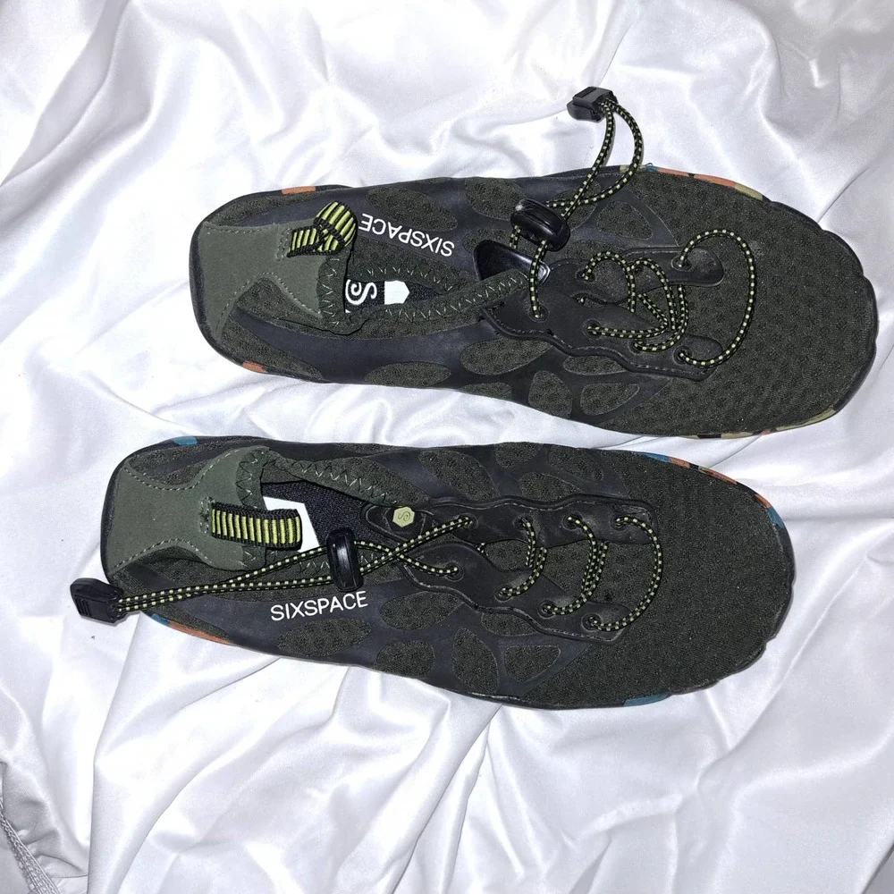 Sixspace overstock or